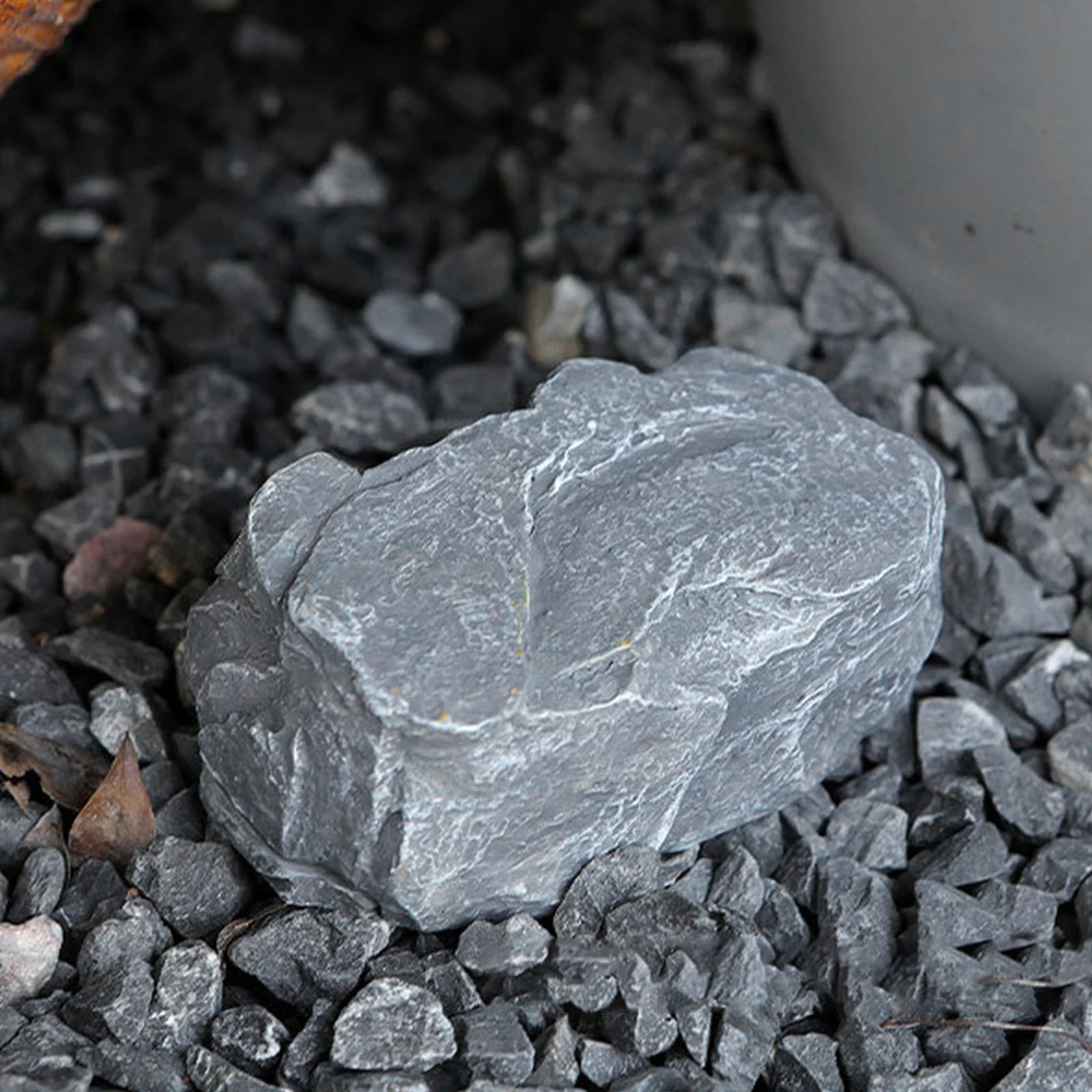 Fake Rock Key Hider Realistic Hidden Key Holder Looks & Feels Like Real Stone for Outdoor Garden or Yard Geocaching